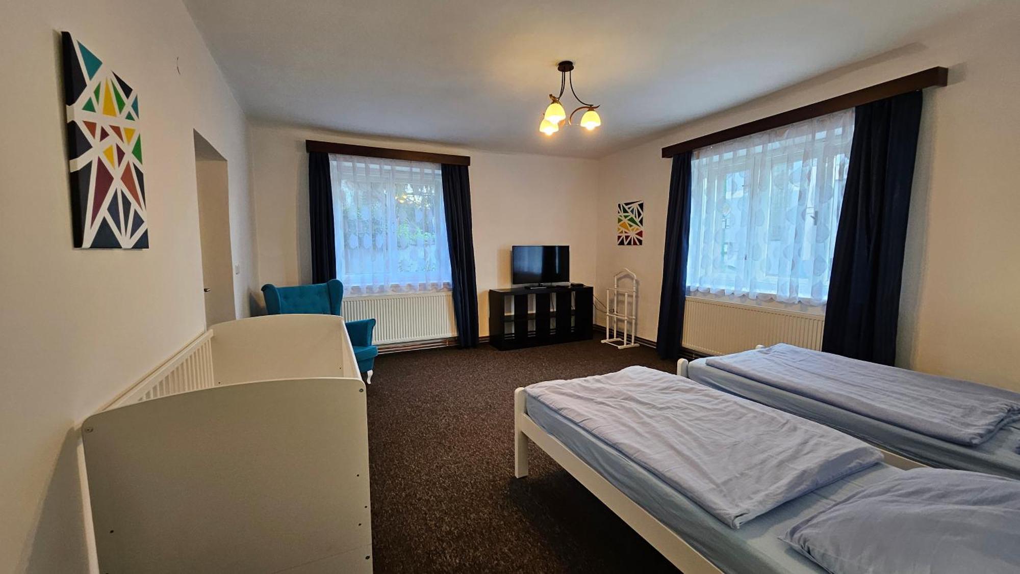 Rodinny Apartman U Kuby Chlumec nad Cidlinou Exterior foto